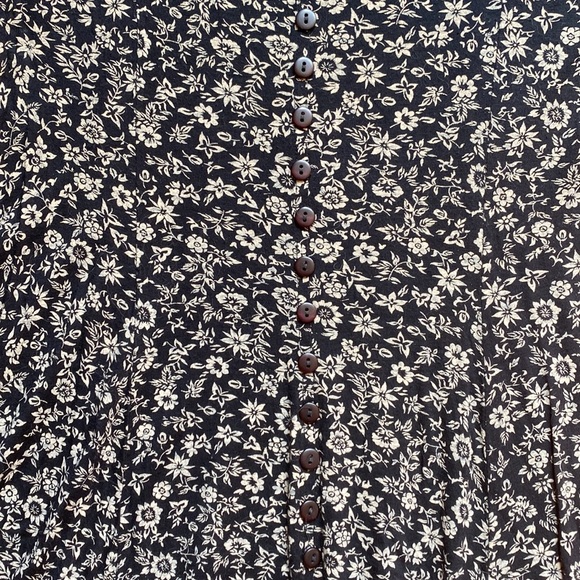 90’s Dress - Picture 3 of 4